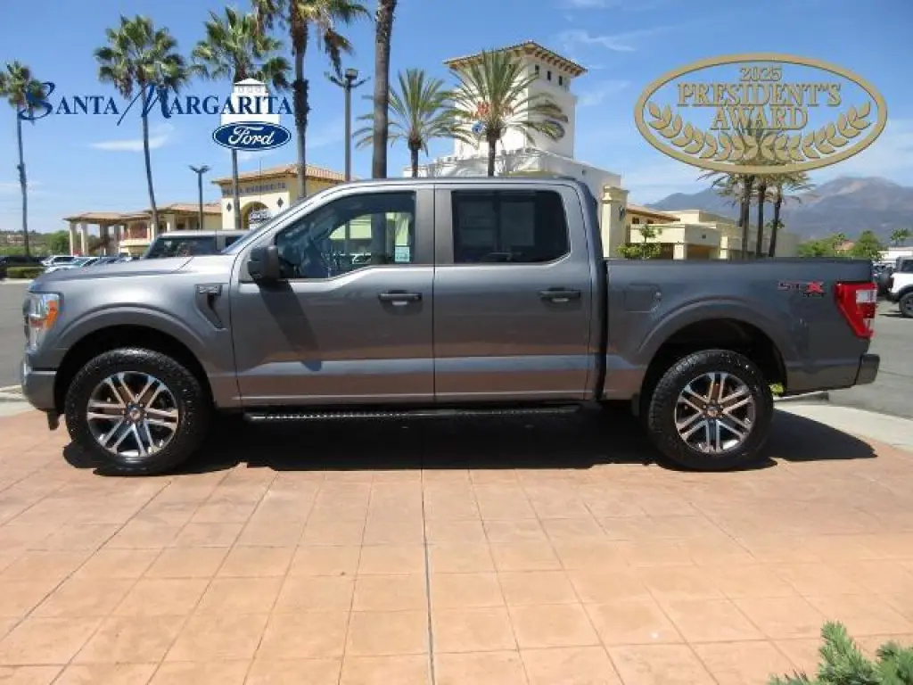 Ford F-150 2021 4x4 XL 4dr SuperCrew 5.5 ft. SB