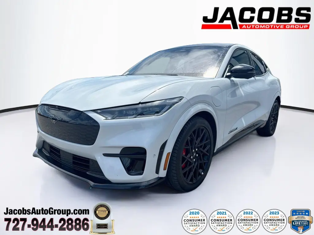 Ford Mustang Mach-E 2023 AWD GT SUV de 4 puertas