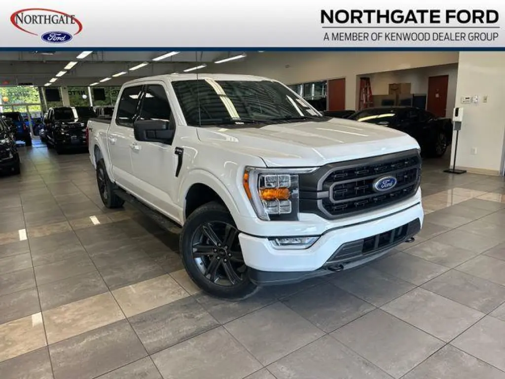 Ford F-150 2023 4x4 XLT 4 puertas SuperCrew caja corta de 6.5 pies