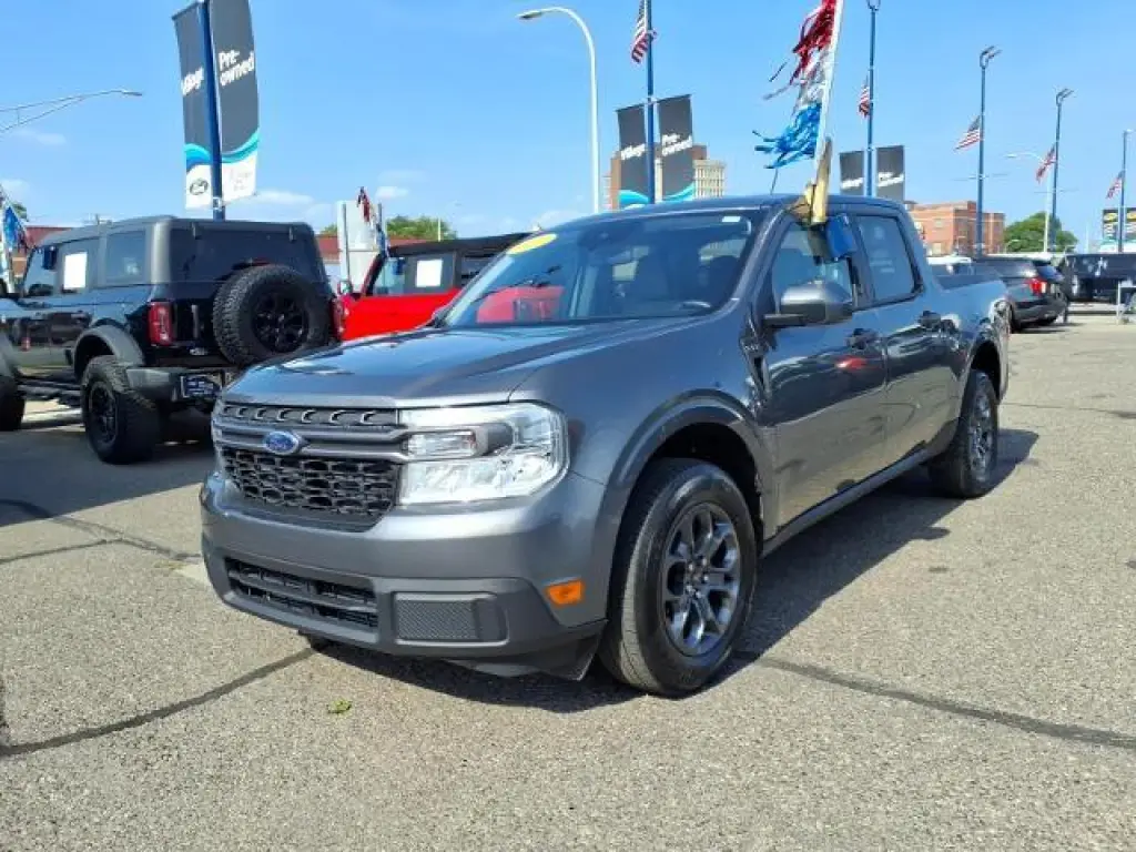 Ford Maverick 2023 AWD XLT 4 puertas SuperCrew caja corta de 4.5 pies
