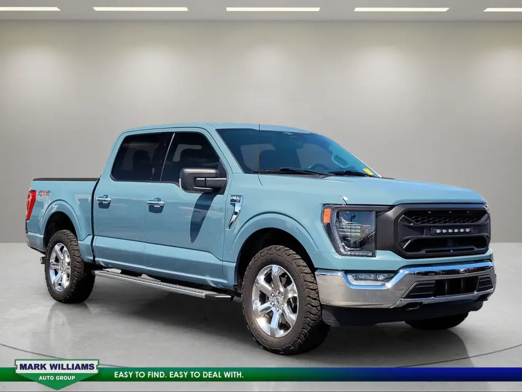 Ford F-150 2023 4x4 XLT 4 puertas SuperCrew caja corta de 5.5 pies