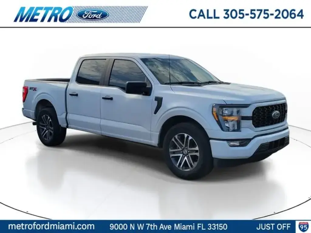 Ford F-150 2023 4x2 XL 4 puertas SuperCrew batea de 5.5 pies