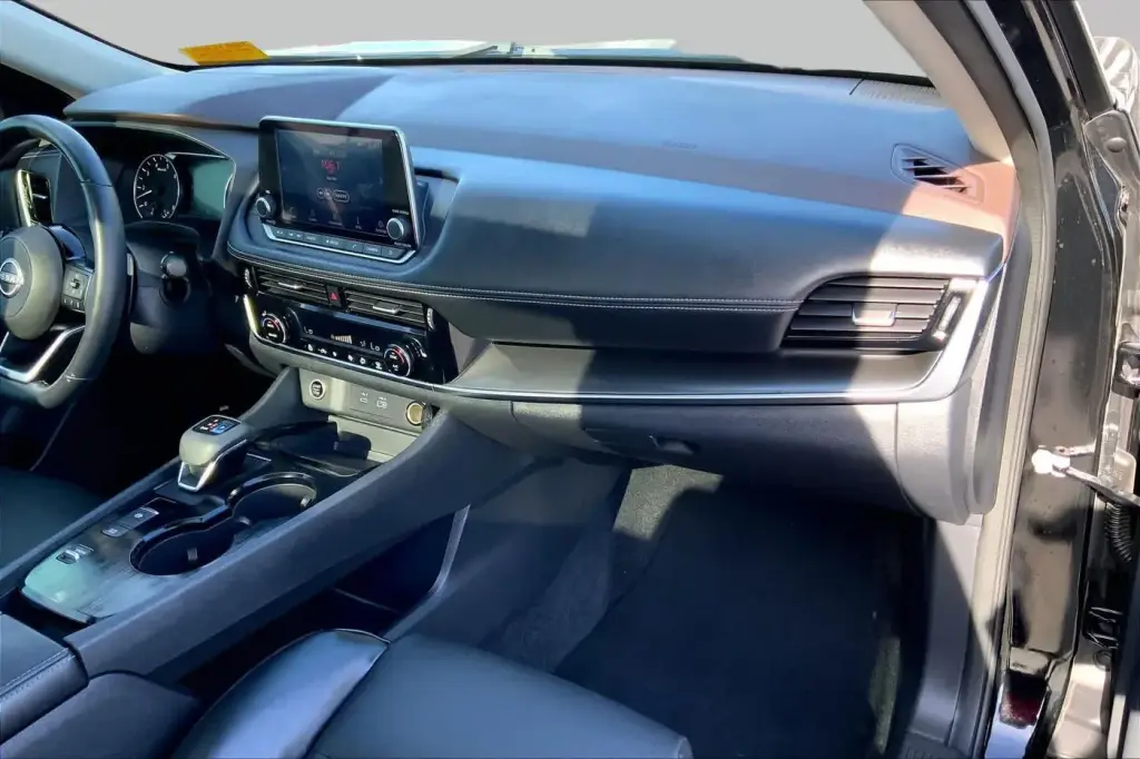 Nissan Rogue 2022 SV Crossover de 4 puertas