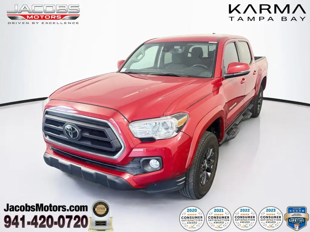 Toyota Tacoma 2022 4x2 SR5 V6 4 puertas Doble Cabina Caja Corta de 5.0 pies