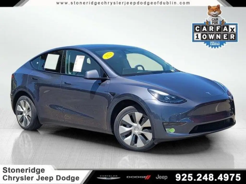 Tesla Model Y 2023 AWD 4p Crossover