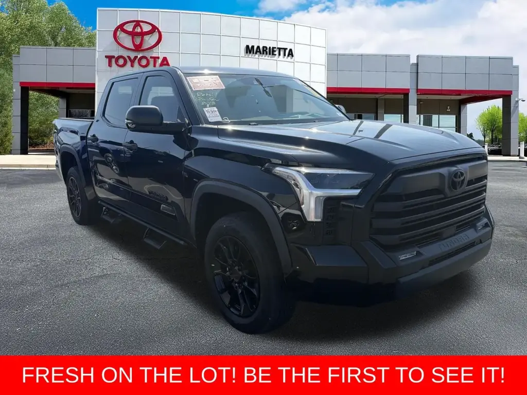 Toyota Tundra 2023 4x4 SR5 4p Cab Pickup SB