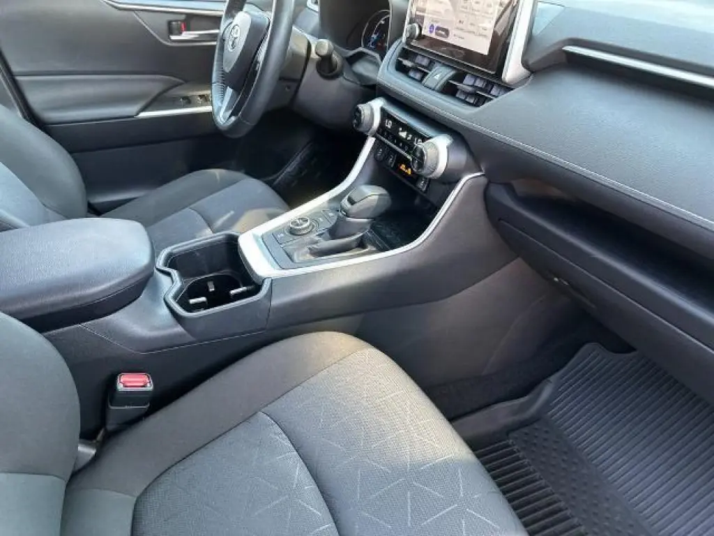 Toyota RAV4 Hybrid 2024 AWD XLE SUV 4p.