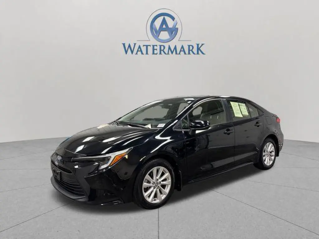 Toyota Corolla Hybrid 2024 LE Sedan 4p