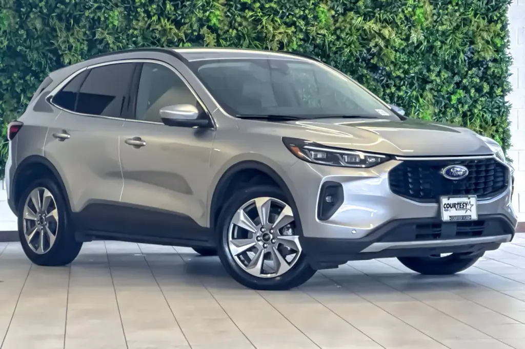 Ford Escape 2024 AWD Platinum 4p SUV