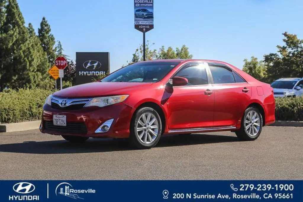 Toyota Camry 2013 XLE 4p. Sedán