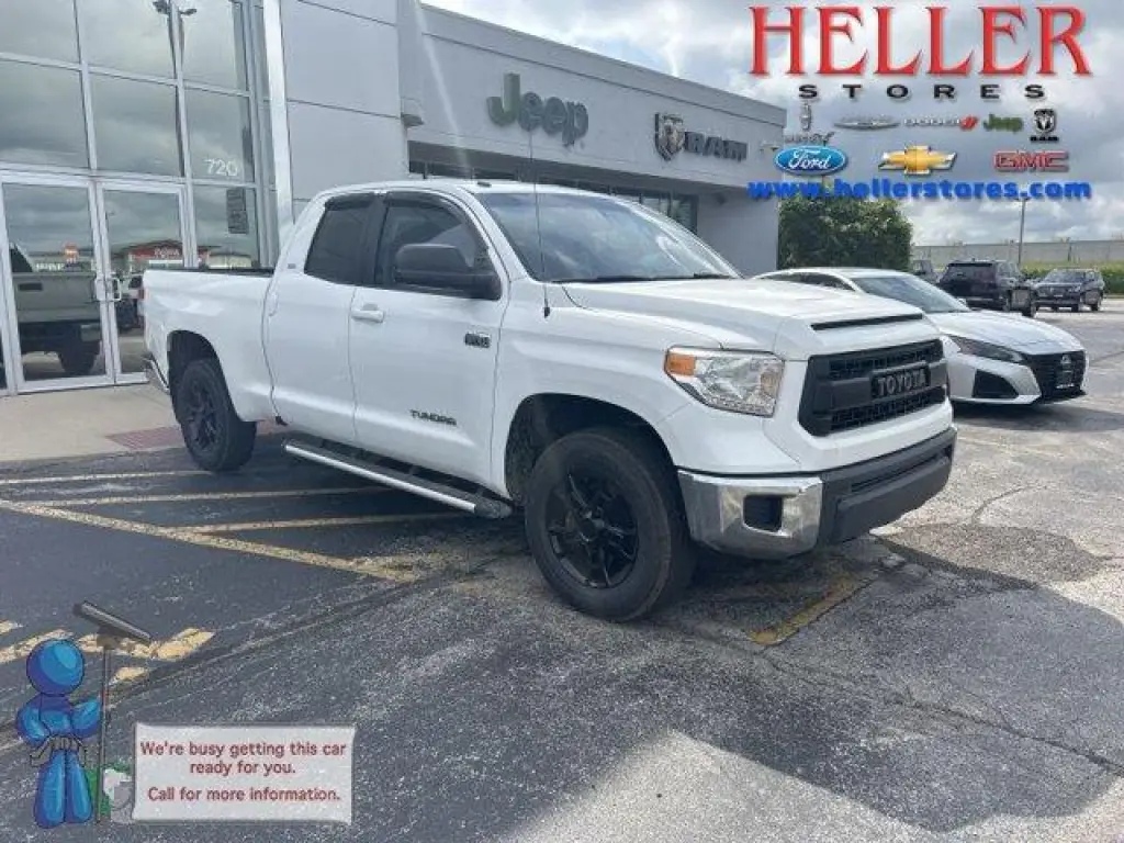 Toyota Tundra 2015 4x4 SR5 4p Doble Cabina Pickup SB (5.7L V8)