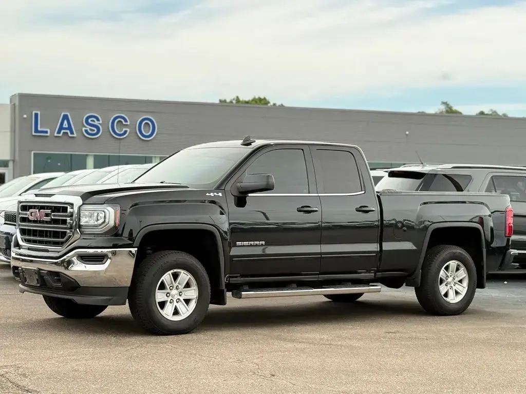 GMC Sierra 1500 2017 4x4 SLE 4dr Double Cab 6.5 ft. SB