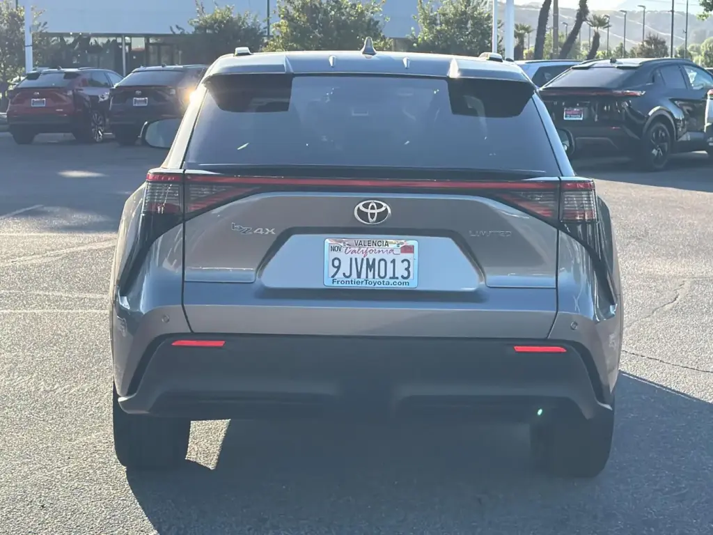 Toyota bZ4X 2023 Limited 4p Crossover