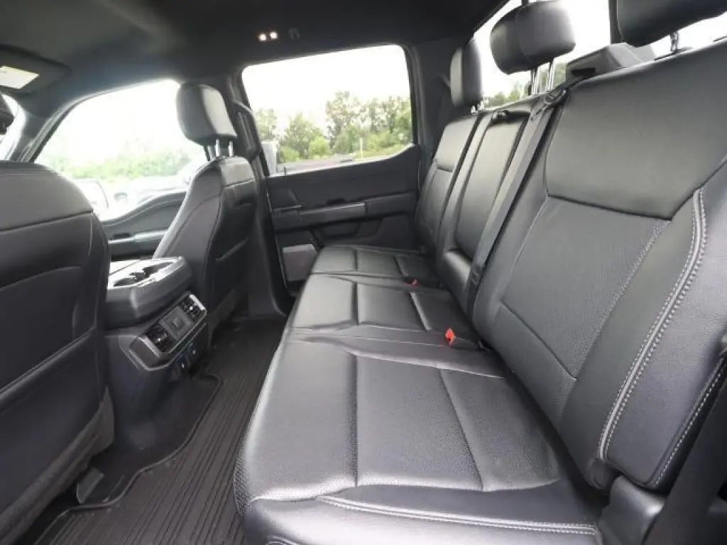 Ford F-150 2024 4x4 Lariat 4dr SuperCrew 5.5 ft. SB