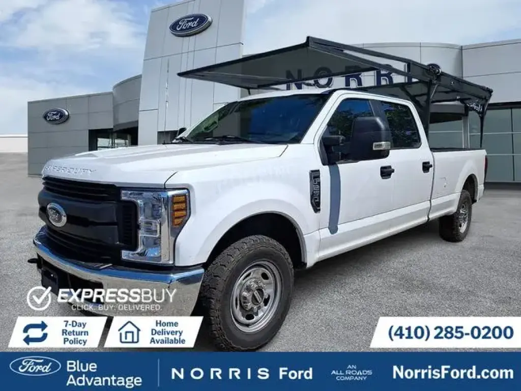 Ford F-250 Super Duty 2018 4x2 XL 4p Crew Cab 6.8 ft. SB Camioneta