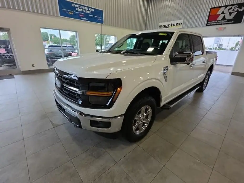 Ford F-150 2024 4x4 XLT 4p SuperCrew 5.5 ft. CB