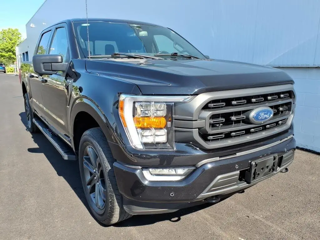 Ford F-150 2023 4x4 XLT 4p SuperCrew 5.5 ft. SB