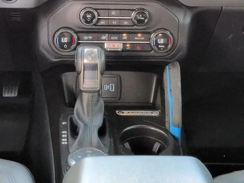 Ford Bronco 2023 4x4 Base 4p SUV