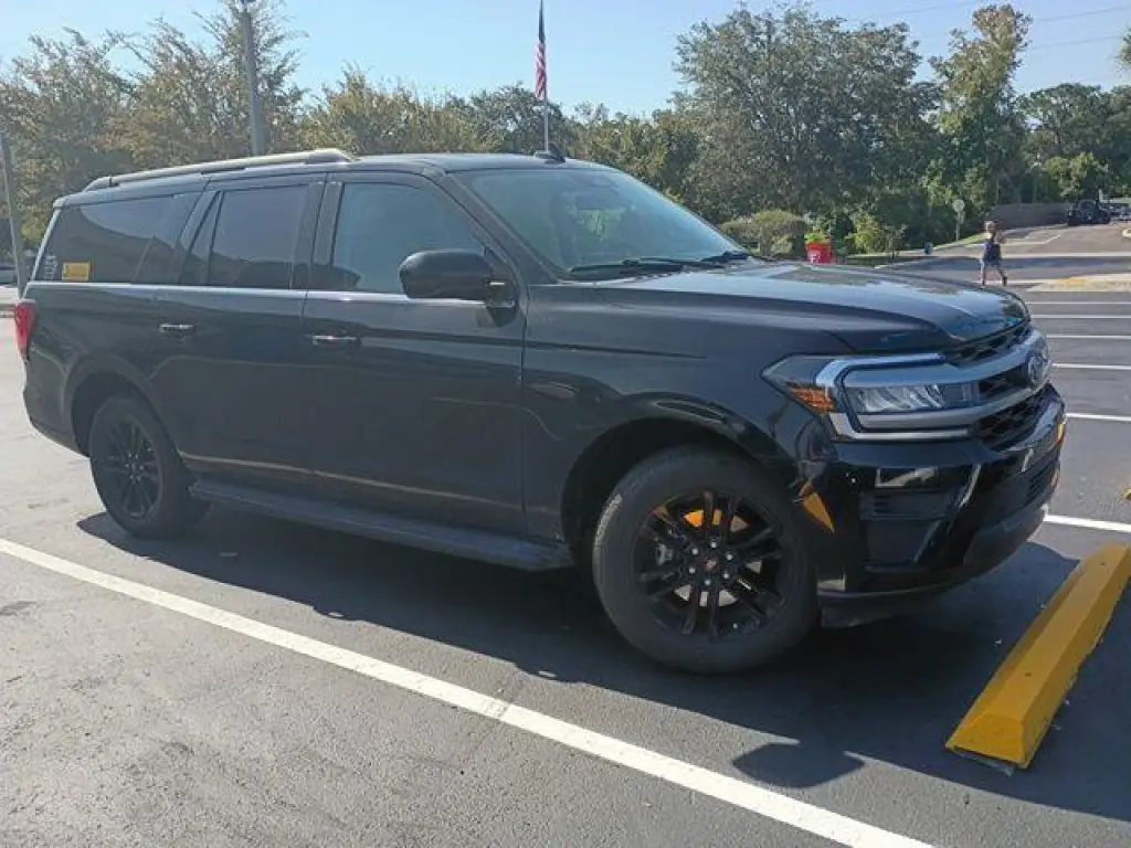 Ford Expedition MAX 2022 4x2 XLT 4p SUV