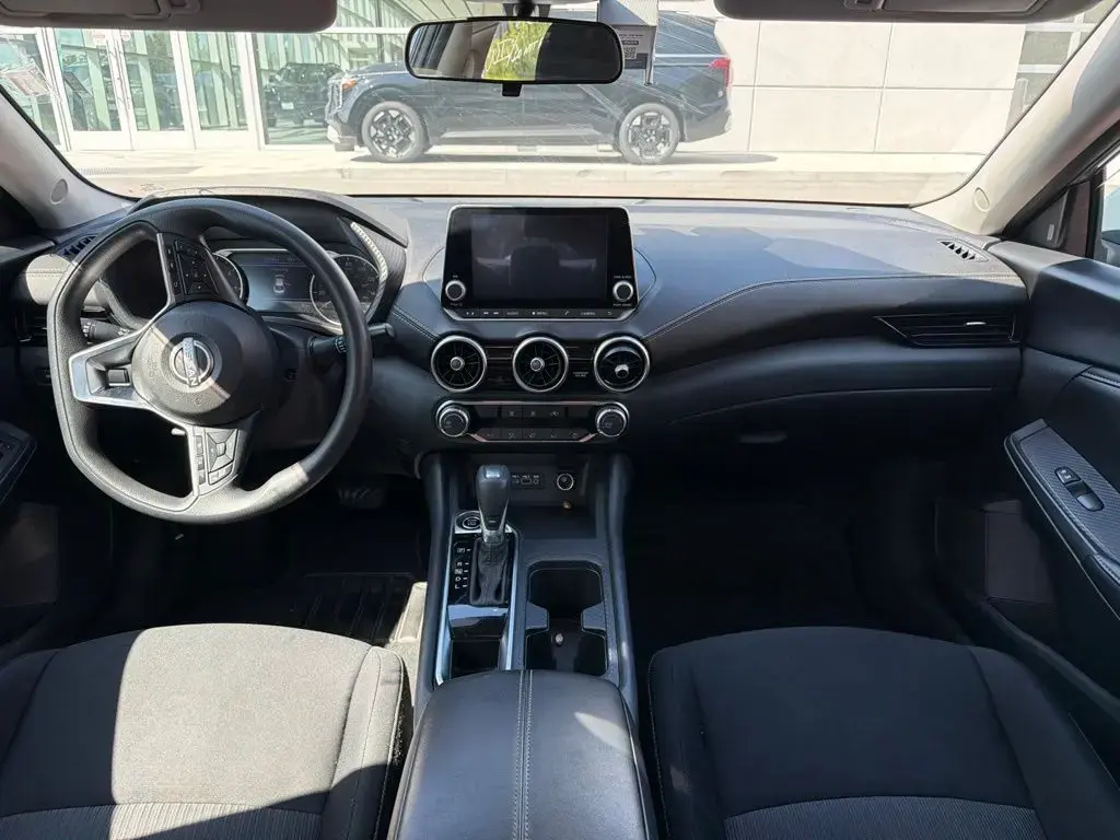 Nissan Sentra 2024 SV 4p Sedan