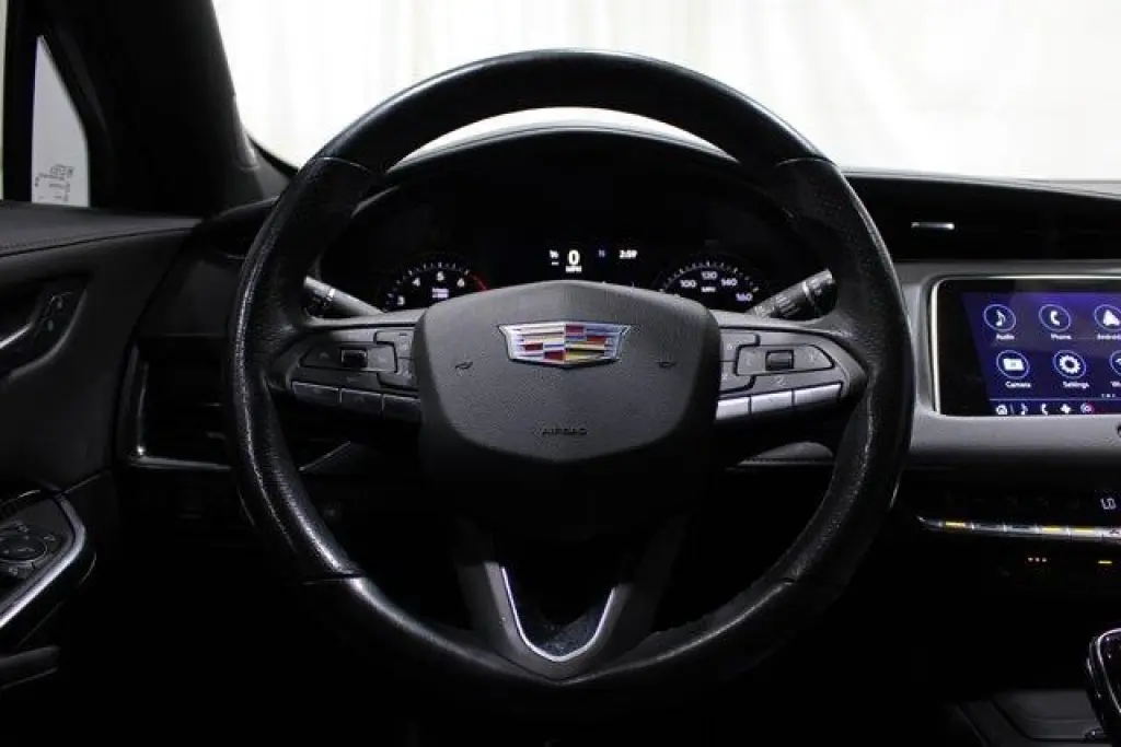 Cadillac XT4 2023 4x4 Sport 4p Crossover