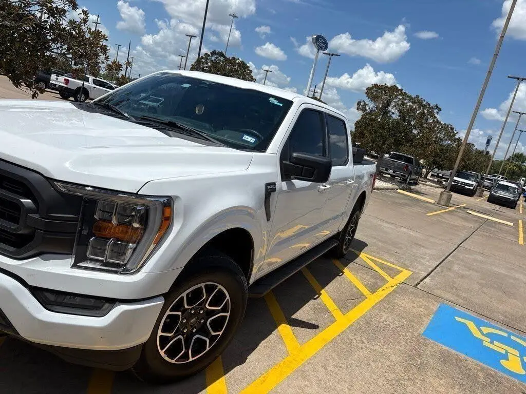 Ford F-150 2023 4x4 XLT 4p SuperCrew 5.5 ft. SB