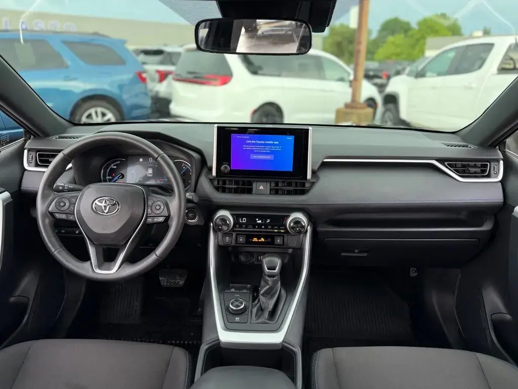 Toyota RAV4 Hybrid 2024 AWD SE SUV 4p