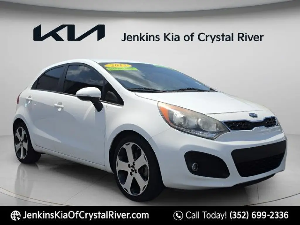 Kia Rio 5 Puertas 2012 SX 4p Vagón