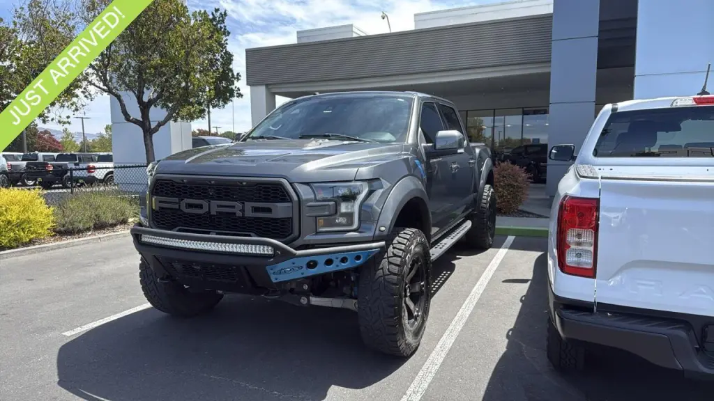 Ford F-150 2018 4x4 Raptor 4dr SuperCrew 5.5 ft. SB