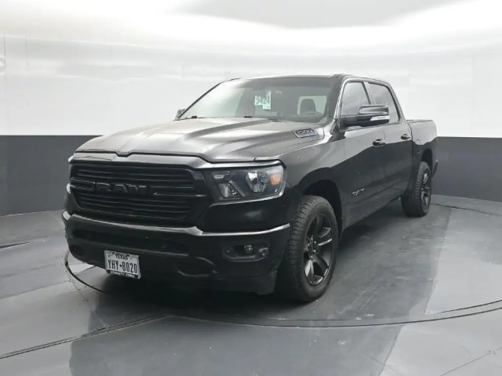Ram 1500 2021 4x4 Big Horn 4dr Crew Cab 5.6 ft. SB Pickup