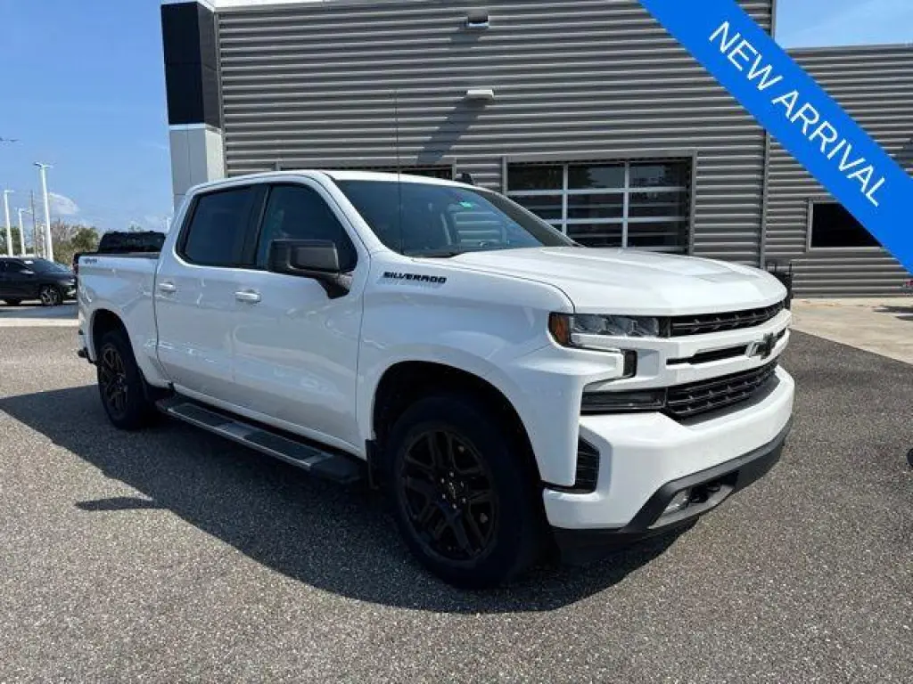Chevrolet Silverado 1500 2021 4x4 RST 4p. Cabina de Tripulante 6.6 ft. CB