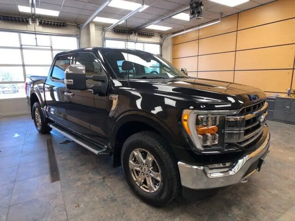 Ford F-150 2022 4x4 Lariat 4p SuperCrew 5.5 ft. SB