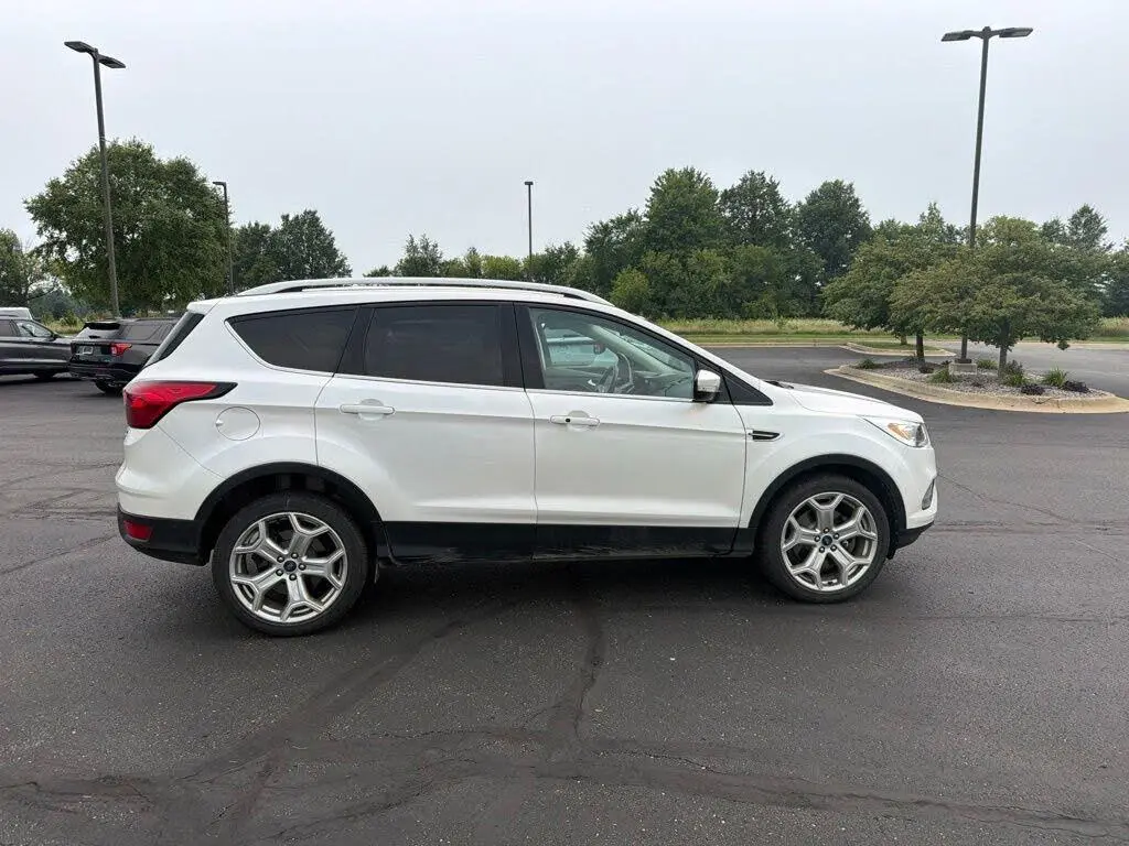 Ford Escape 2019 AWD Titanium 4p SUV