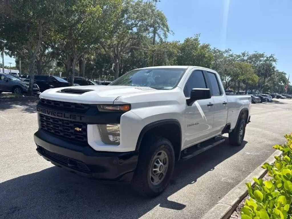 Chevrolet Silverado 2500HD 2023 4x2 Work Truck 4p Doble Cabina LB