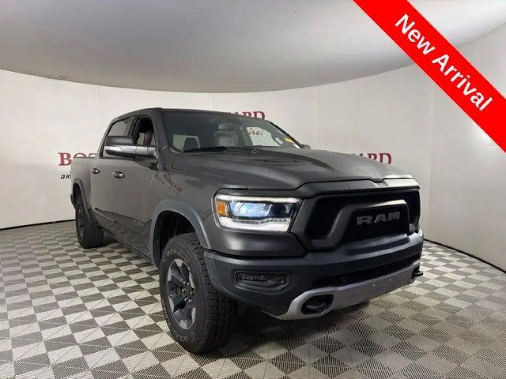 Ram 1500 2019 4x4 Rebel 4p Cabina Extendida 5.6 ft. SB Camioneta