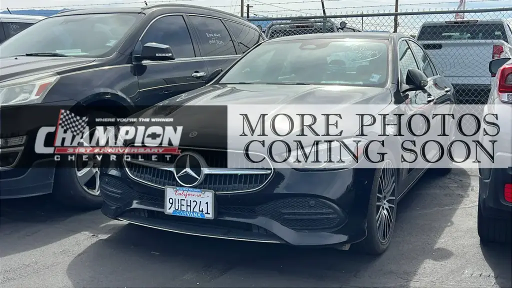 Mercedes-Benz Clase C 2024 AWD C 300 4MATIC Sedán 4p.