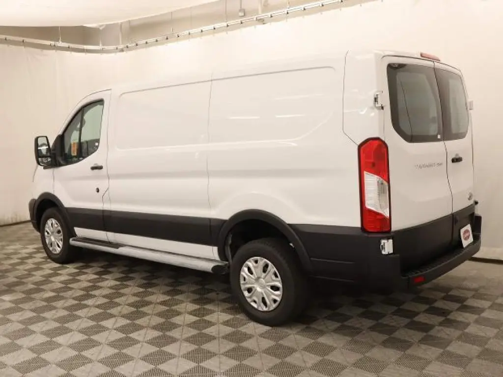 Ford Transit 2025 250 3p LWB Techo Bajo Furgoneta de Carga