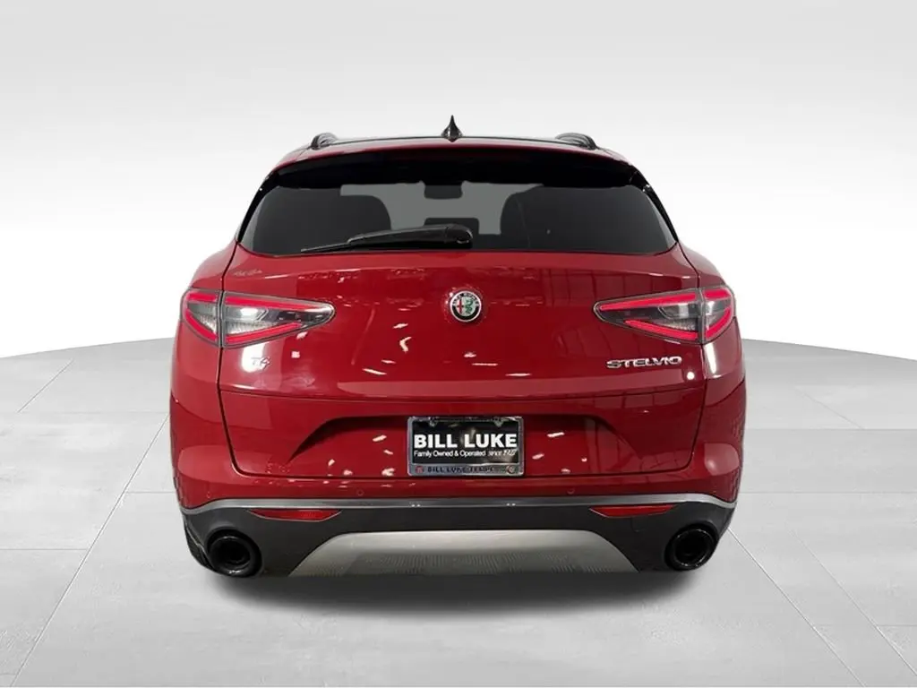 2024 Alfa Romeo Stelvio