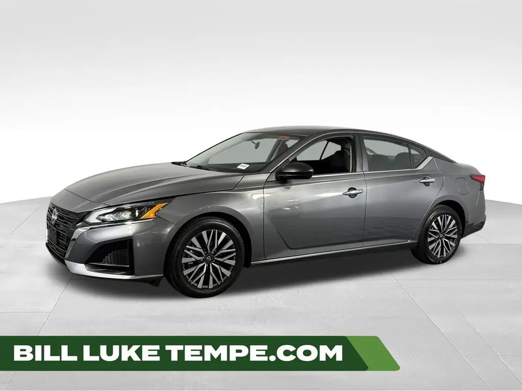 2025 Nissan Altima