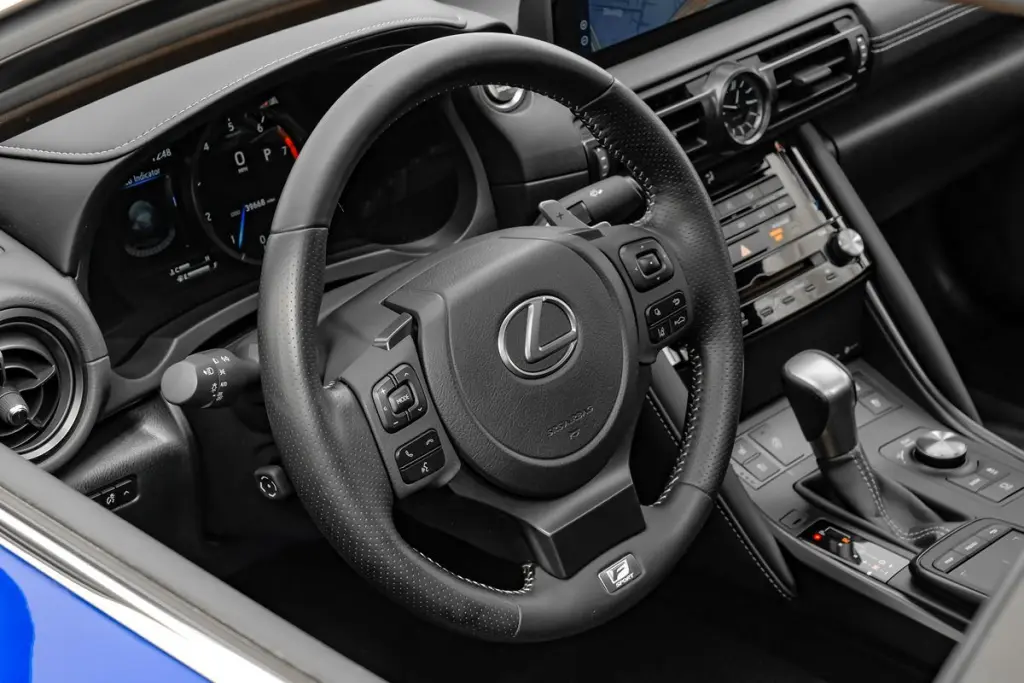 2024 Lexus IS 350