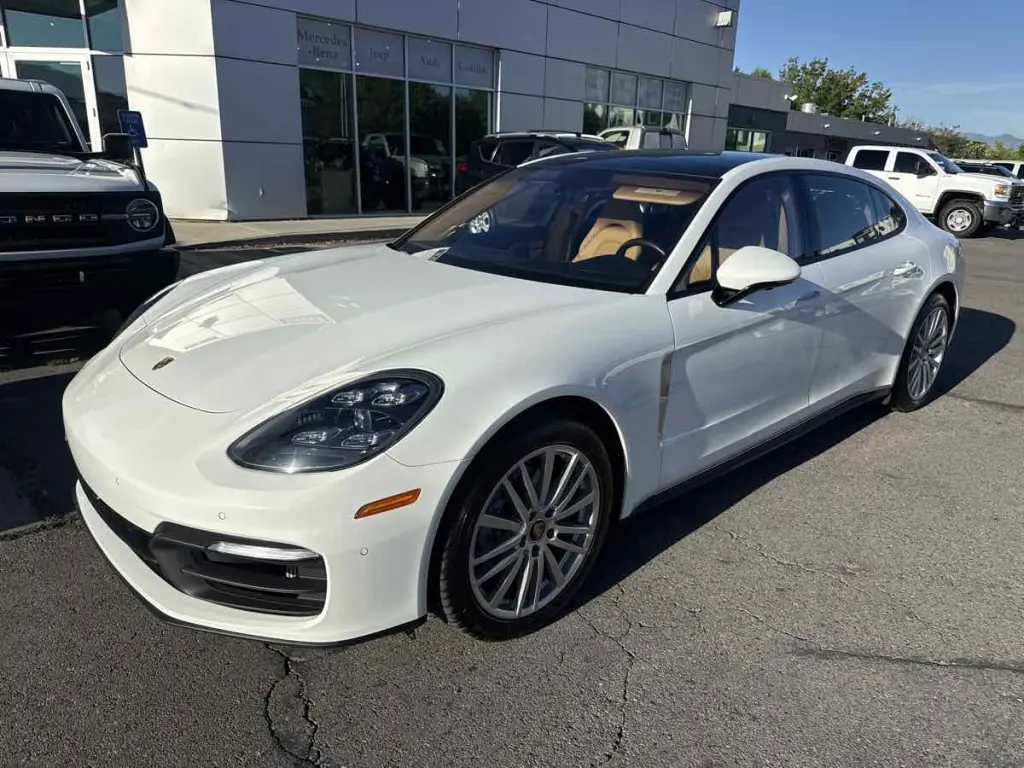 2021 Porsche Panamera