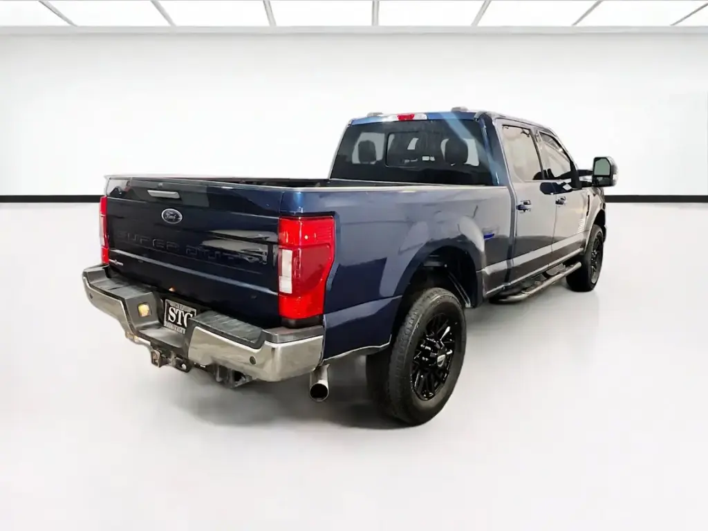 Ford F-350 Super Duty 2020 4x4 Lariat 4dr Crew Cab 6.8 ft. SB SRW Camión