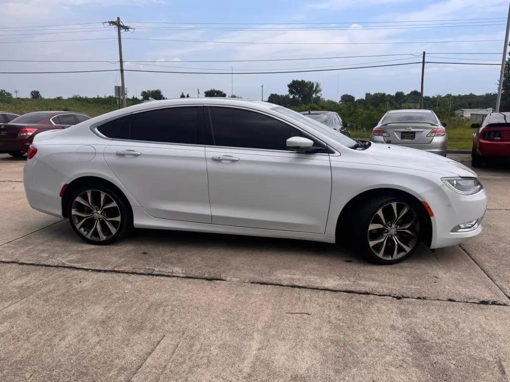 2015 Chrysler 200 C