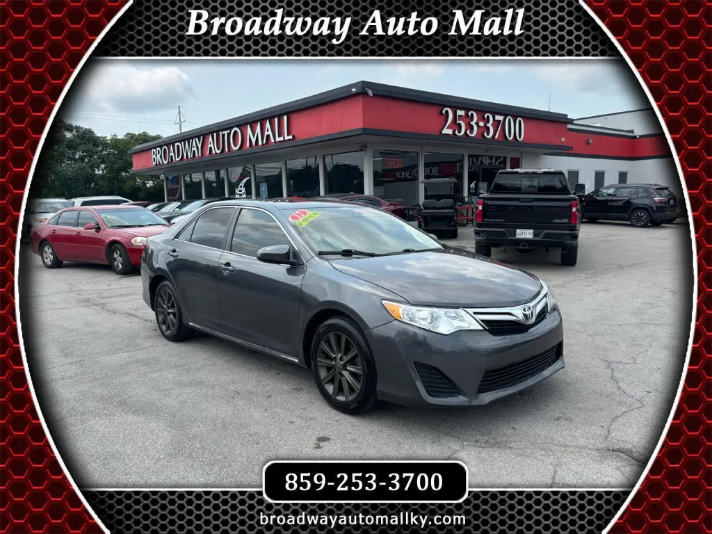 2012 Toyota Camry 4dr Sdn I4 Auto XLE (Natl)