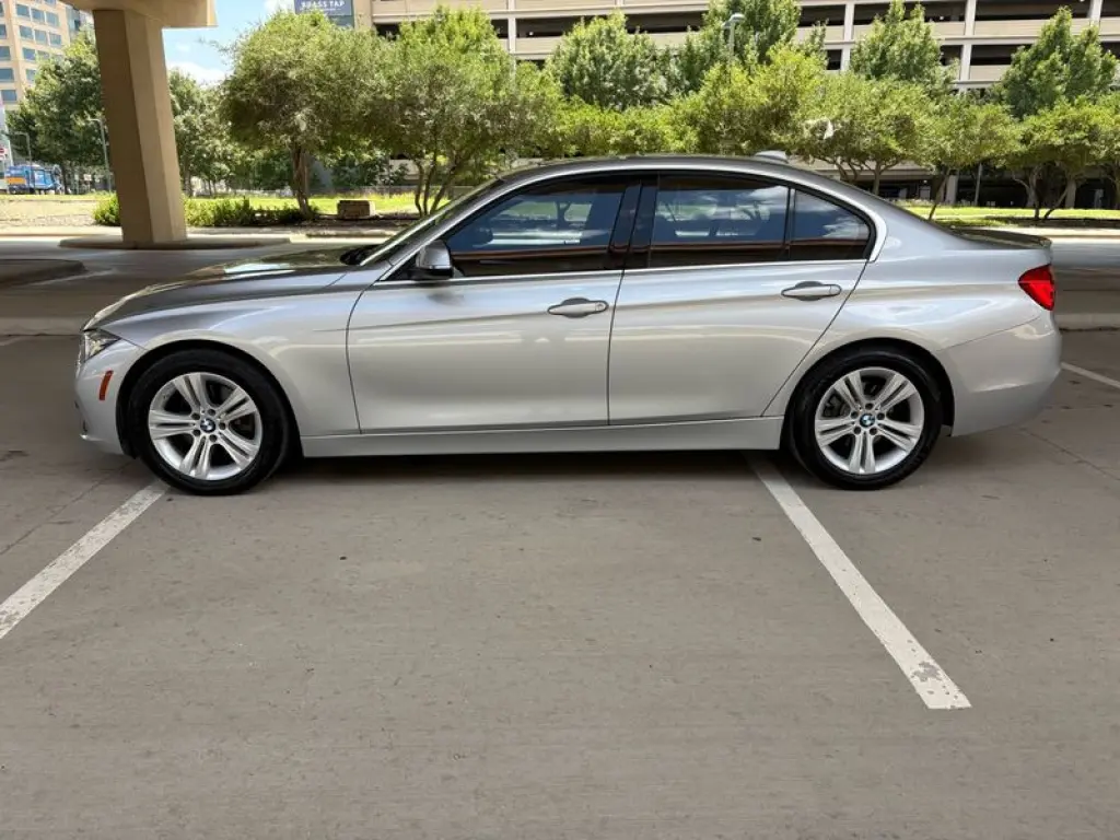2017 BMW 3 Series 330i