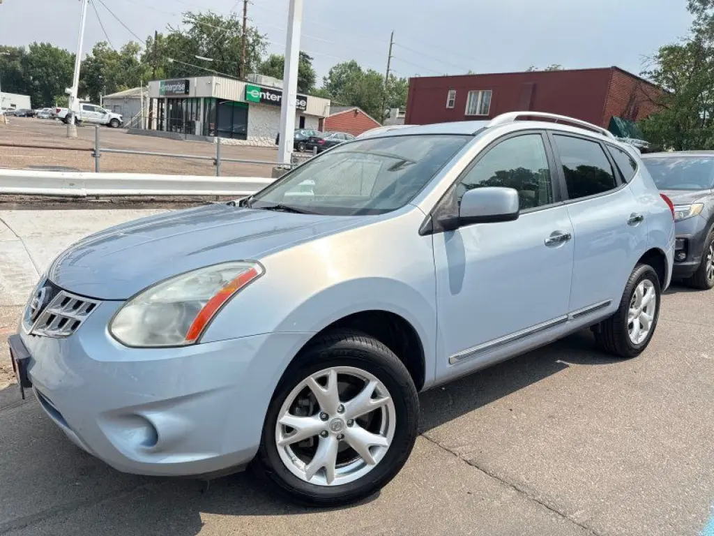 2011 Nissan Rogue SV