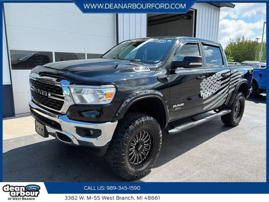 Ram 1500 2022 4x4 Lone Star 4dr Crew Cab 5.6 ft. SB Pickup