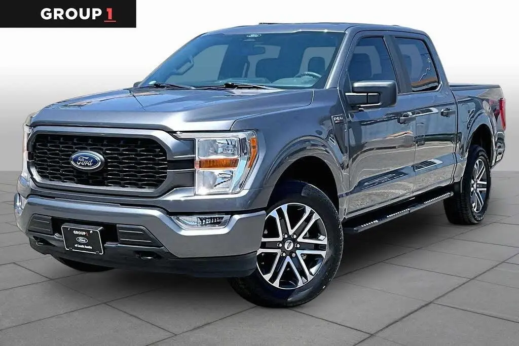 Ford F-150 2022 4x4 XL 4dr SuperCrew 5.5 ft. SB