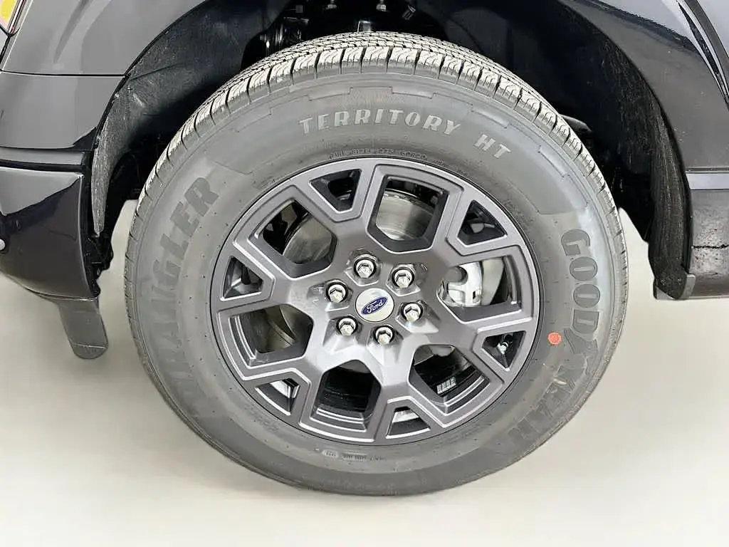 Ford F-150 2026 4x2 STX 4dr SuperCrew 5.5 ft. SB