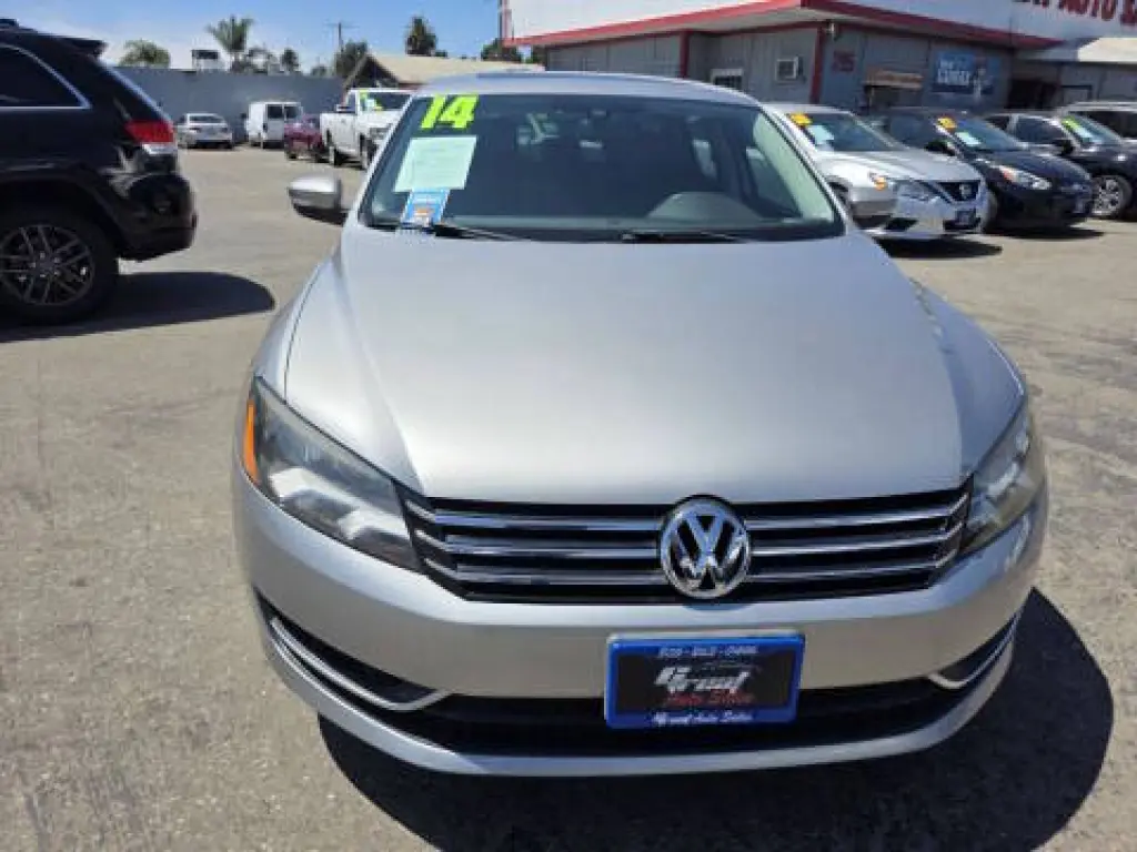 Volkswagen Passat 2014